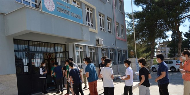 Okul yerleştirmelerinde 'devamsızlık şartı' kalkıyor mu?