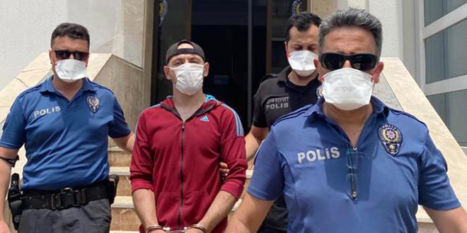 Cinayet zanlısı polise adres sordu, yakalandı