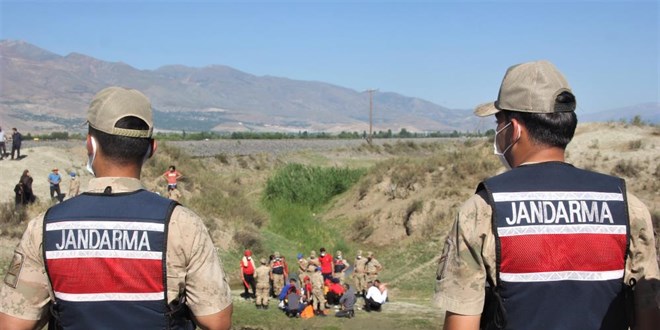Sulama kanalına giren 15 yaşındaki çocuk boğuldu