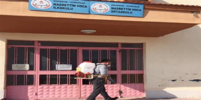 Servis şoförü ve 17 öğrenci karantinaya alındı