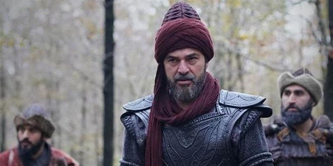 Oyuncu Engin Altan Düzyatan'ı dolandıran Pakistan'lı gözaltına alındı
