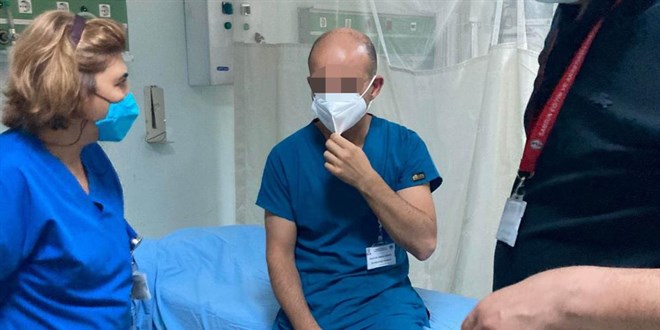 Sağlık personelinden sonra doktor da yumruklu saldırıya uğradı