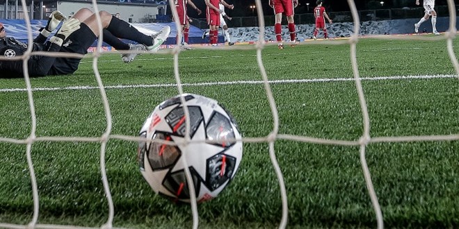 UEFA, deplasman gol kuraln kaldrd