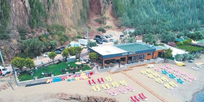 'Kaçak sahil tesisi' törenle açılışı yapıldı