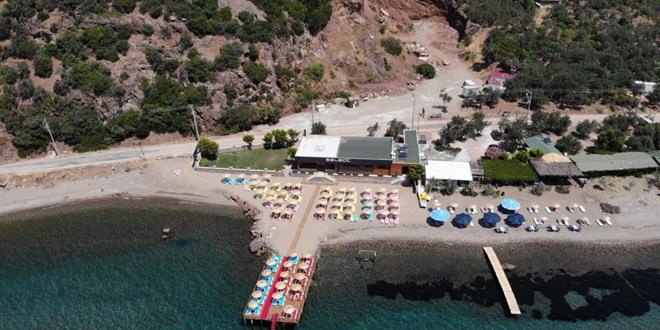 Assos'taki kaçak yapının 'Yapı Kayıt Belgesi' iptal edildi