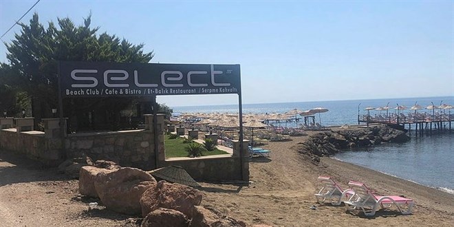 Kaçak plaj açılışı CHP'yi karıştırdı