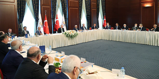 Erdoğan'dan vekillere: Muhalefet yüklenince, susmayın!