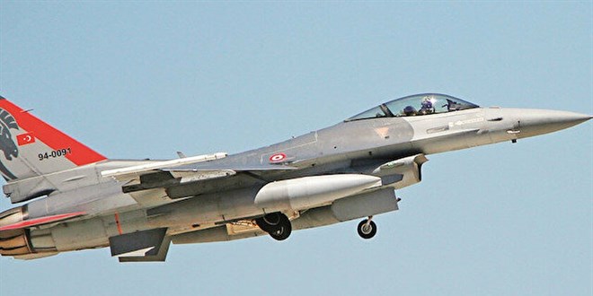 F-16 iaretledi SU-25 vurdu