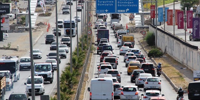Bodrum'un trafiği felç oldu