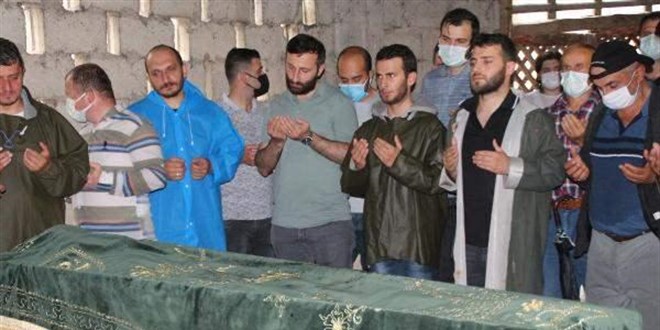 Hayatını kaybeden makine mühendis toprağa verildi