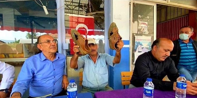 İYİ Parti'nin yırtık ayakkabılı çiftçi paylaşımı tartışmaya yol açtı