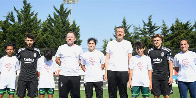 Beşiktaş camiasından önemli isimler 'Telafide Ben de Varım' etkinliğine katıldı