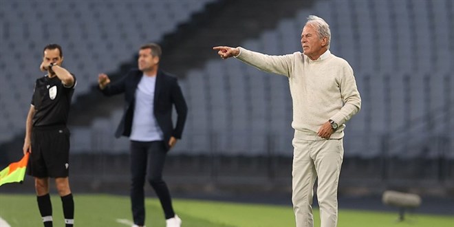 Mustafa Denizli: Cumhurbaşkanımız, futbola büyük yatırımlar yaptı
