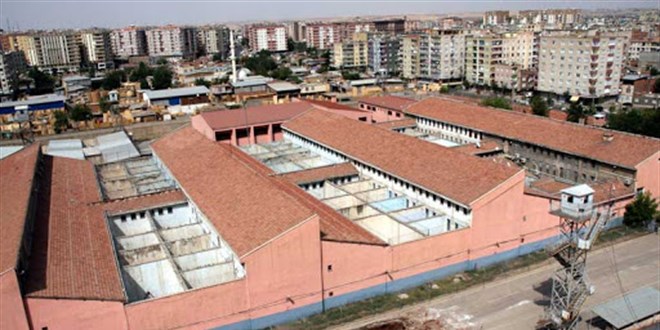 'Diyarbakr Cezaevi' kltr merkezine dnyor