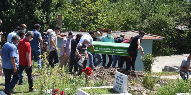 Denizde boğulan hastane personeli son yolculuğuna uğurlandı