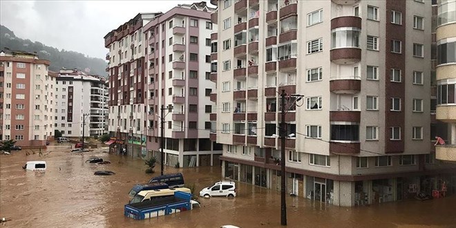 AFAD: Rize'de 2 vatanda arama almalar devam ediyor