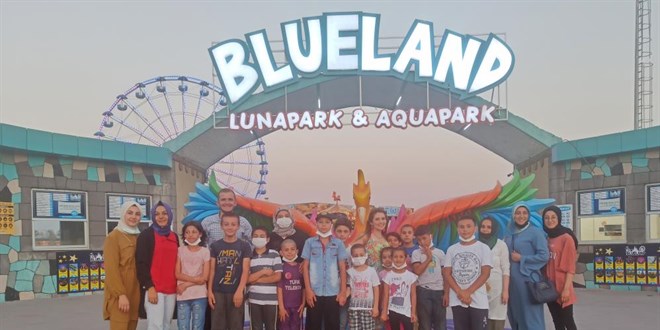 Gönüllülerden sokakta çalışan çocuklara lunapark sürprizi