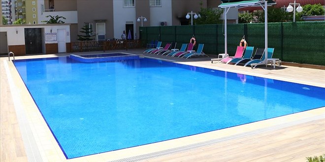 Havuz sularındaki mikroplar ciddi enfeksiyonlara yol açabiliyor