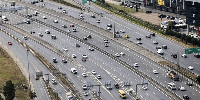 İstanbul'da helikopter destekli trafik denetimi