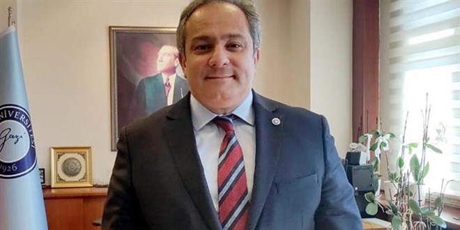 Bilim Kurulu üyesi İlhan: 3 doz aşımızı olduk, hastalanmadık