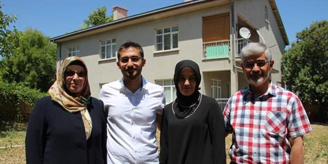 MEB bursuyla yurt dışı eğitime giden kardeşler Londra'da buluşacak