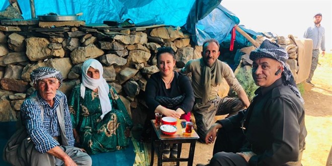 Bir yıldır görev yaptığı köyde vatandaşların gönlünde taht kurdu