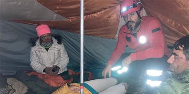 Kaçkar Dağları'nda düşerek yaralanan Ukraynalı 2 dağcı kurtarıldı