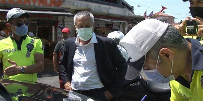 Turistleri dolandırmaya kalkan taksiciyi polis affetmedi