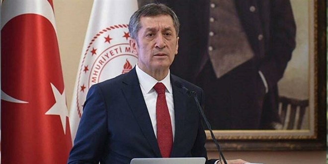 Görevden affını isteyen 2. bakan oldu