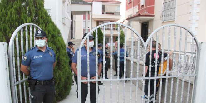Karaman'da kayınvalidesini öldürüp, eşi ve kayınbiraderini yaralayan zanlı tutuklandı
