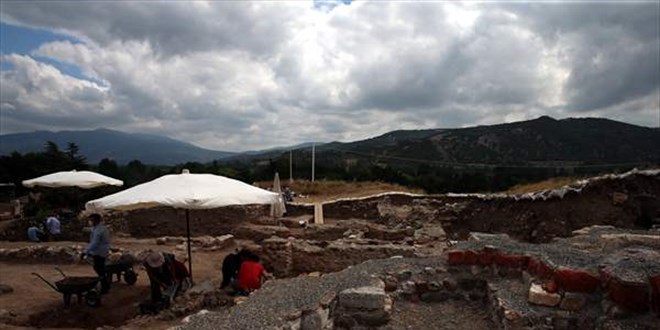 Antik kent kazısında çalışan işçilere Kovid-19 aşısı yapıldı