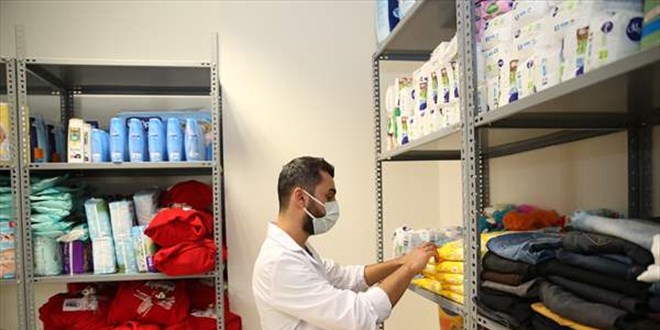 Şehir hastanesinin 'sosyal marketi' zor günlerinde hastaların ihtiyacını karşılıyor