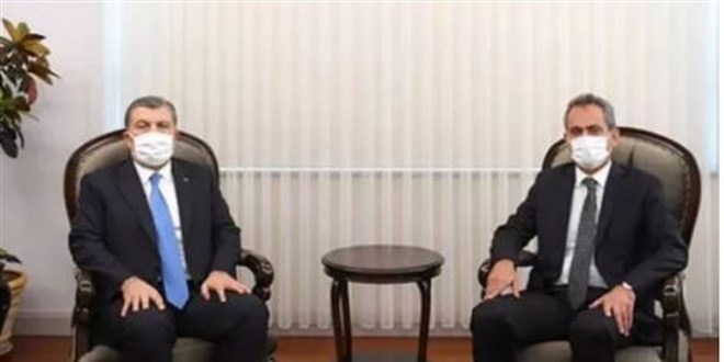 Fahrettin Koca'dan yeni Milli Eğitim Bakanı Mahmut Özer'e ziyaret