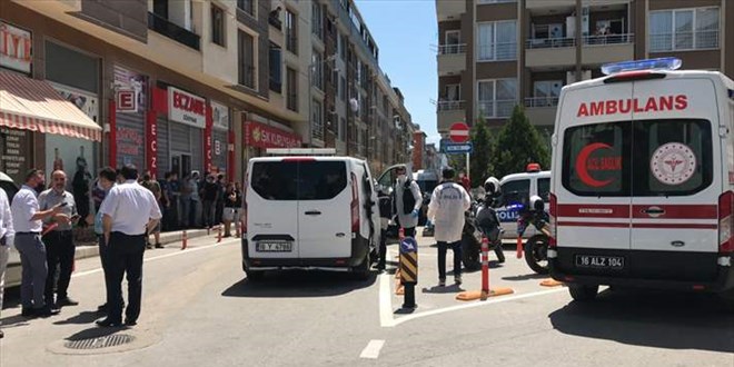 Bursa'da bir kişi eşini ve kızını öldürüp intihar etti