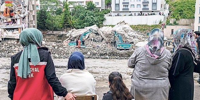 Acı bekleyişin hikayesi: 'Bekleyin demeseydim'