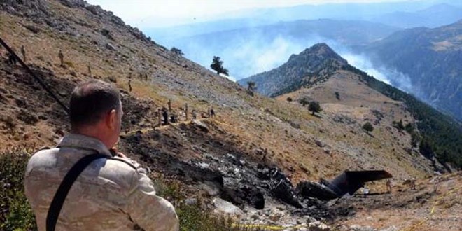 Rus askeri heyeti, uçağın düştüğü bölgede inceleme yaptı