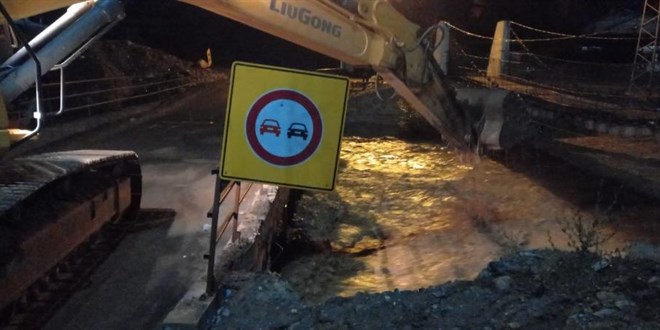 Artvin'de şiddetli yağış nedeniyle su baskınları meydana geldi