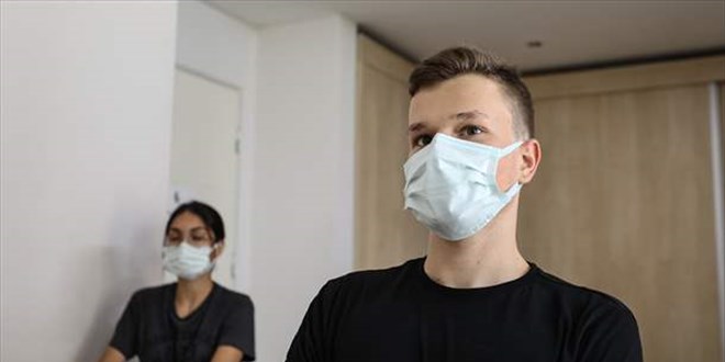 Depremde evini, dostunu kaybeden genç, üniversite sınavında dereceye girdi