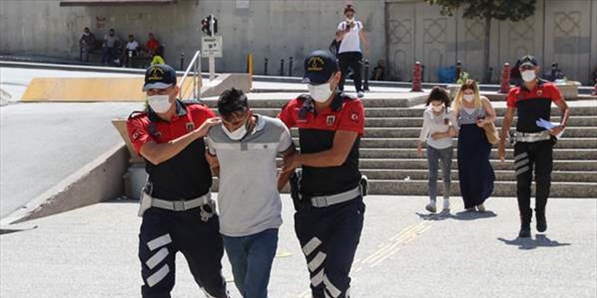 Ankara'da 15 yaşındaki kız çocuğunu darp eden 2 kişi tutuklandı