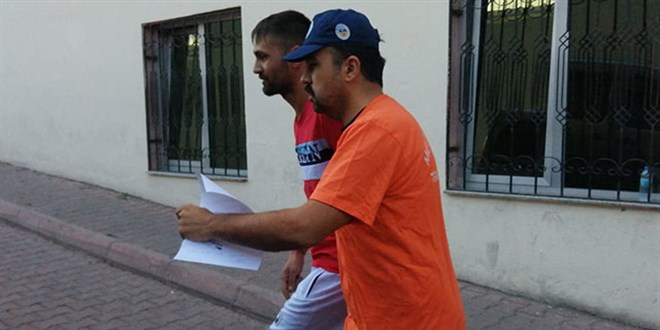 Aranan hükümlüyü temizlik görevlisi kıyafetli polis yakaladı