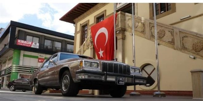 Üç başkana hizmet veren 37 yıllık makam otomobili