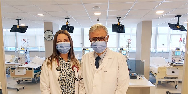 Önce hastası, sonra öğrencisi, en sonunda da meslektaşı oldu