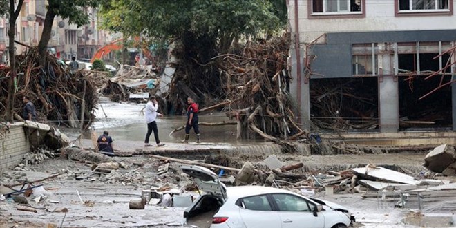 Selde kaybolan 13 yaşındaki Rabia 14 gündür aranıyor