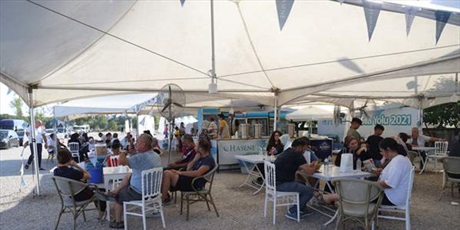 Gurbetçiler dönüş yolunda 'park sistemi' ile sınırı daha rahat geçiyor
