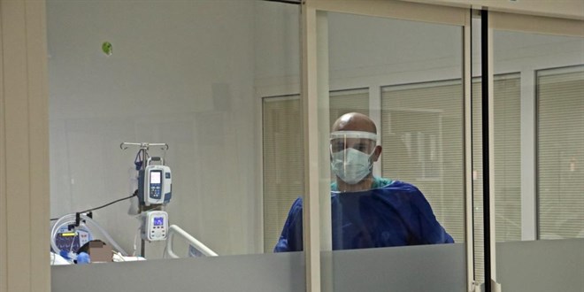 2 bin korona hastası değerlendirildi: Vakaların geneli aşısız