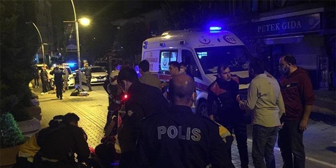 Yüksek sesle eğlence yapan şahıslar polise saldırdı