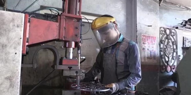 Yöneticilik yapıyordu...! Şimdi 5 ülkeye ihraç ediyor