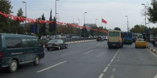 30 Austos Zafer Bayram kutlamalar iin Vatan Caddesi trafie kapatld
