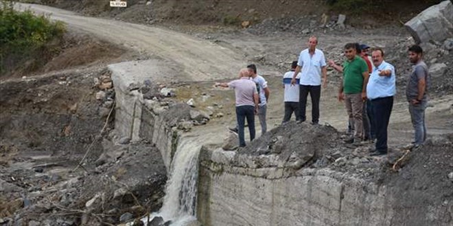 Kastamonu'nun Devrekani ilçesinde selin yaraları sarılıyor