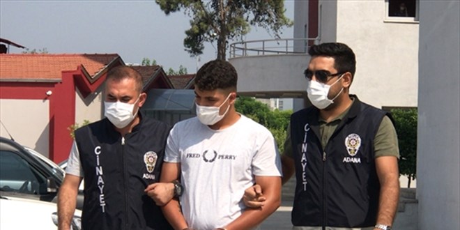 Adana'da sokakta oynadıkları sırada silahla vurulan iki çocuk ağır yaralandı